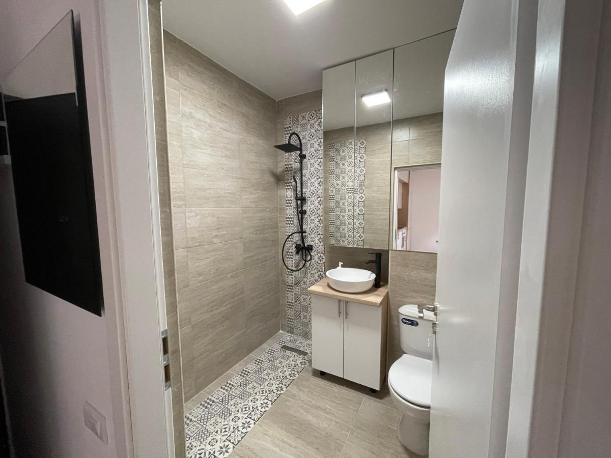 Relax Luxury Apartment Palace บูคาเรสต์ ภายนอก รูปภาพ